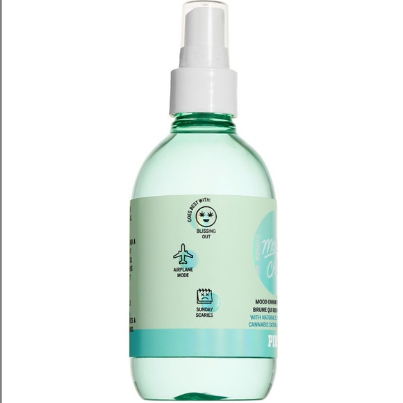 VS PINK Mood Enhancing Spray - Picture 4 of 4